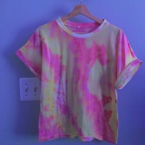 slightly cropped tie-dye t-shirt